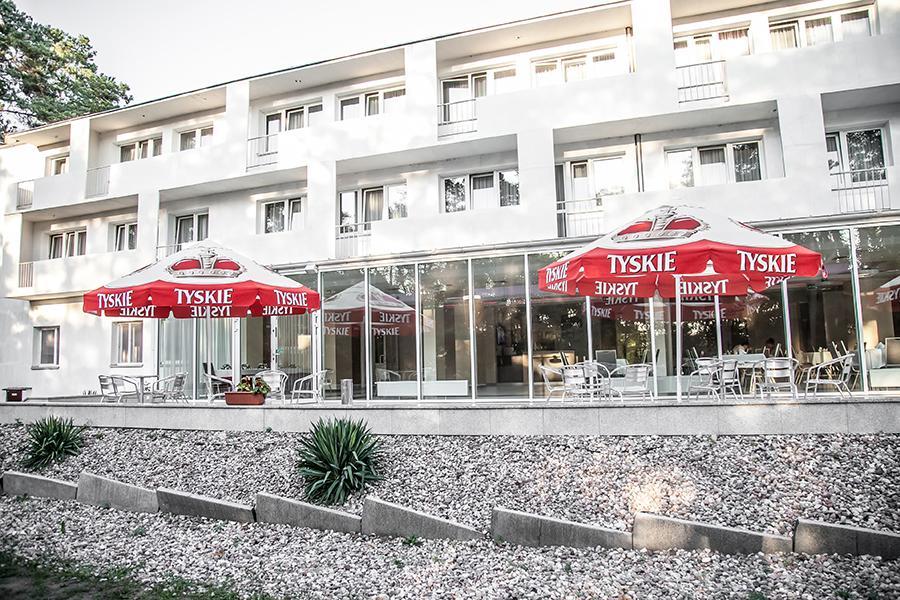 Papaver Hotel Ślesin Buitenkant foto