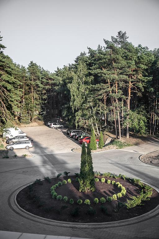 Papaver Hotel Ślesin Buitenkant foto